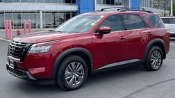 2024 Nissan Pathfinder SV