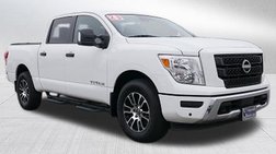 2023 Nissan Titan SV