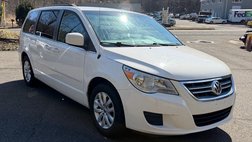 2012 Volkswagen Routan SE
