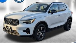 2024 Volvo XC40 B5 Core