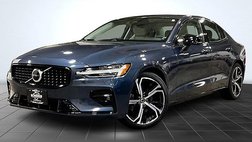 2024 Volvo S60 B5 Core Dark Theme