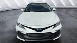 2022 Toyota Camry Hybrid XLE