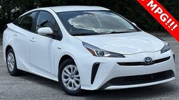 2022 Toyota Prius LE