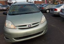 2008 Toyota Sienna CE 7-Passenger