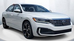 2021 Volkswagen Passat R-Line