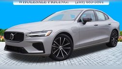 2023 Volvo S60 Recharge T8 Plus Dark Theme