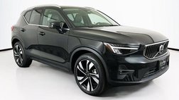 2025 Volvo XC40 B5 Plus Bright Theme