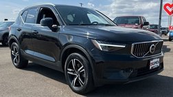 2024 Volvo XC40 B5 Core