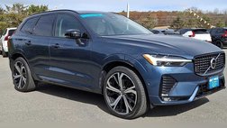 2024 Volvo XC60 B5 Ultimate Dark Theme