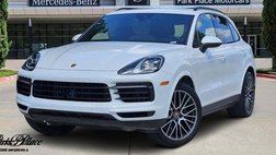 2022 Porsche Cayenne Standard