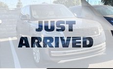2024 Land Rover Range Rover P400 SE LWB