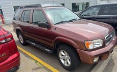 2003 Nissan Pathfinder LE