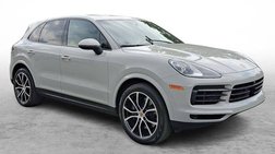 2023 Porsche Cayenne Standard