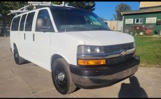 2007 Chevrolet Express Cargo Van 1500 LS RWD