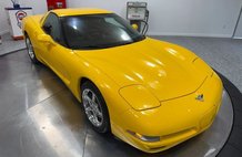 2003 Chevrolet Corvette Base