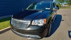2014 Chrysler Town and Country Touring-L