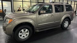 2005 Nissan Pathfinder SE