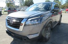 2022 Nissan Pathfinder S