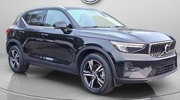2023 Volvo XC40 B5 Plus Bright Theme