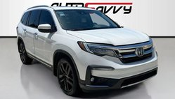 2021 Honda Pilot Touring w/Rear Captain's Chairs