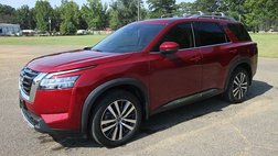 2022 Nissan Pathfinder Platinum