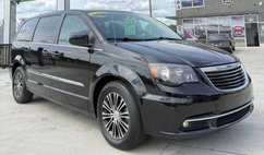 2014 Chrysler Town and Country S