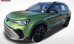 2025 Volkswagen Taos SE Black