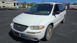 2000 Chrysler Town and Country LX