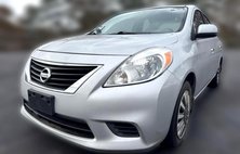 2013 Nissan Versa 1.6 S