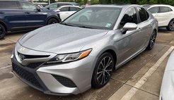 2019 Toyota Camry Hybrid XLE