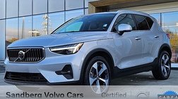 2023 Volvo XC40 B5 Ultimate Bright Theme