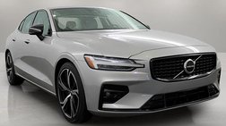 2023 Volvo S60 B5 Core Dark Theme