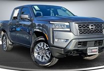 2024 Nissan Frontier SL