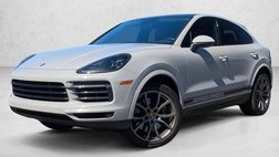 2022 Porsche Cayenne Standard