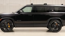 2023 Rivian R1S Adventure