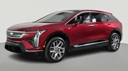 2025 Cadillac OPTIQ Luxury 2