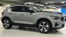 2026 Volvo XC40 B5 Plus