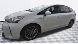 2017 Toyota Prius v Four