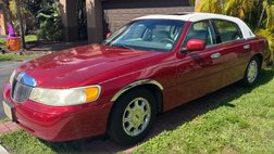 1999 Lincoln Town Car Signature