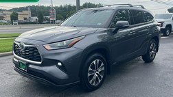 2022 Toyota Highlander Hybrid XLE