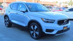 2020 Volvo XC40 T5 Momentum