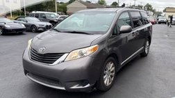2013 Toyota Sienna LE 7-Passenger