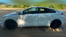 2019 Hyundai Ioniq Hybrid Blue