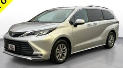 2023 Toyota Sienna XLE