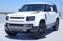2024 Land Rover Defender 130 P400 Outbound