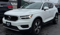 2020 Volvo XC40 T5 Momentum