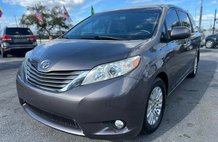 2013 Toyota Sienna XLE
