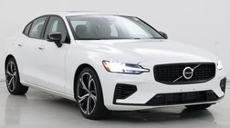 2023 Volvo S60 Recharge T8 Plus Dark Theme