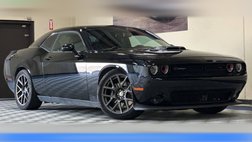 2016 Dodge Challenger 392 HEMI Scat Pack Shaker
