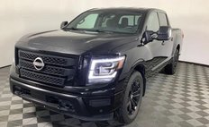 2023 Nissan Titan SV